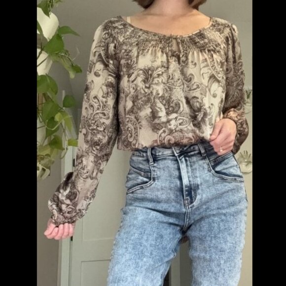 Silky open-back blouse - Picture 3 of 4